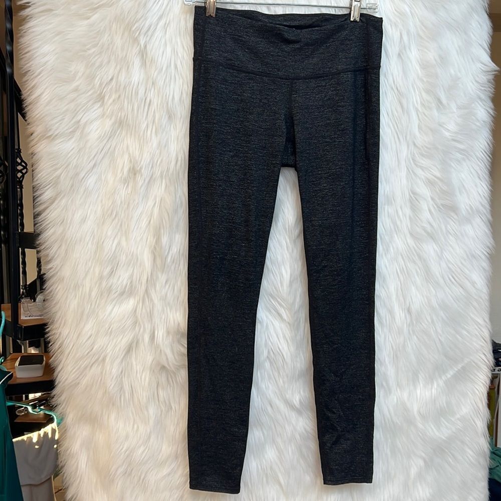 Athleta salutation 7/8 leggings dark heathered gray